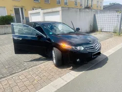 Schwarz Gebraucht 2010 Honda Accord Executive Limousine | 10.500 € (Etwas zu teuer)