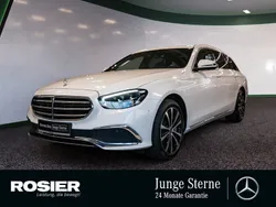 Weiss / polarweiß Gebraucht 2022 Mercedes E300 Exclusive Kombi | 32.380 € (Guter Preis)