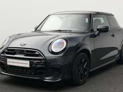 Grau Gebraucht 2024 Mini John Cooper Works Kleinwagen | 29.706 € (Fairer Preis)