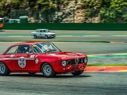 Rot Gebraucht 1972 Alfa Romeo 2000 Veloce Coupé | 58.000 €