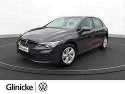 Grau Gebraucht 2024 VW Golf VIII Life Kombi | 22.970 € (Guter Preis)