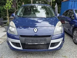 Blau Gebraucht 2009 Renault Scénic III Dynamique Van / Kleinbus | 1.990 € (Superpreis)