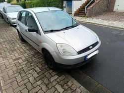 Silber Gebraucht 2004 Ford Fiesta Kleinwagen | 750 € (Guter Preis)