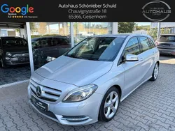 Silber Gebraucht 2013 Mercedes B180 Edition 1 Van / Kleinbus | 9.990 € (Guter Preis)