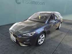 Grau Gebraucht 2024 Seat Leon FR Van / Kleinbus | 28.980 € (Fairer Preis)