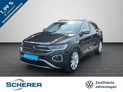 Deep black perleffekt indiumgrau metallic (metallic) Gebraucht 2023 VW T-Roc Style SUV | 20.900 € (Guter Preis)