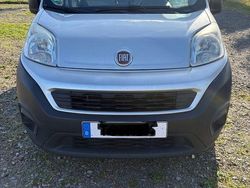 Grau Gebraucht 2017 Fiat Fiorino Van | 6.399 € (Etwas zu teuer)
