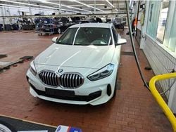 Alpinweiss iii Gebraucht 2022 BMW 118 M Sport Kleinwagen | 20.850 € (Guter Preis)