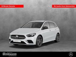 Digitalweiß Gebraucht 2024 Mercedes 200 AMG line Limousine | 31.330 € (Fairer Preis)