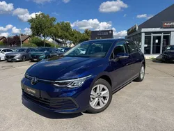 Blau Gebraucht 2023 VW Golf VIII Limousine | 22.500 € (Superpreis)