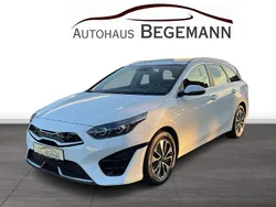 Weiß Gebraucht 2022 Kia Ceed Sportswagon Vision Kombi | 21.400 € (Fairer Preis)