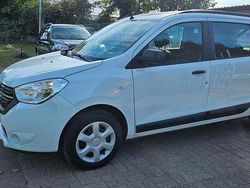 Weiß Gebraucht 2022 Dacia Lodgy Van / Kleinbus | 7.399 € (Superpreis)