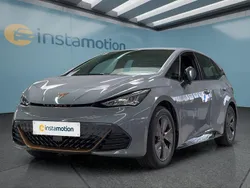 Grau Gebraucht 2022 Cupra Born Kleinwagen | 22.499 € (Fairer Preis)