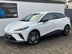 Weiß Gebraucht 2024 MG MG4 EV Luxury Kleinwagen | 22.880 € (Fairer Preis)