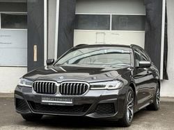 Grau Gebraucht 2022 BMW 520 M Sport Limousine | 30.900 € (Fairer Preis)