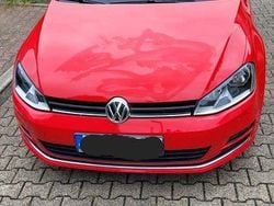 Rot Gebraucht 2015 VW Golf VII LOUNGE Kombi | 8.999 € (Fairer Preis)
