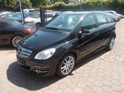 Kosmosschwarz metalliclack Gebraucht 2011 Mercedes B200 Van / Kleinbus | 2.990 € (Etwas zu teuer)