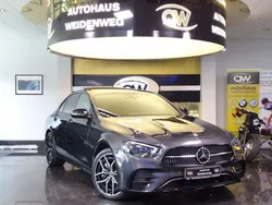 Grau Gebraucht 2021 Mercedes E400 AMG Limousine | 44.890 € (Fairer Preis)