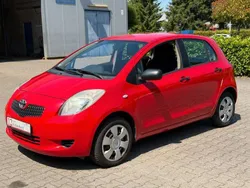 Rot Gebraucht 2008 Toyota Yaris Cool Limousine | 3.400 € (Fairer Preis)