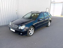 Blau Gebraucht 2005 Mercedes C220 Kombi | 2.200 € (Guter Preis)