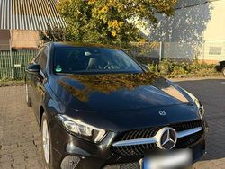 Schwarz Gebraucht 2018 Mercedes A200 Limousine | 20.500 € (Etwas zu teuer)