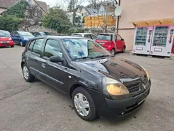 Schwarz Gebraucht 2004 Renault Clio II Kleinwagen | 1.200 € (Superpreis)