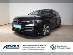 Grenadillschwarz metallic Gebraucht 2024 VW Passat Elegance Kombi | 36.390 € (Teuer)