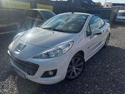 Blanc banquise Gebraucht 2012 Peugeot 207 Roland Garros Cabrio | 8.590 € (Teuer)