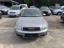 Grau Gebraucht 2003 Audi A4 Kombi | 1.200 € (Teuer)