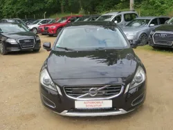 Schwarz Gebraucht 2010 Volvo S60 Summum Limousine | 7.800 € (Fairer Preis)