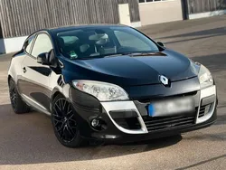 Schwarz Gebraucht 2009 Renault Mégane Coupé Dynamique Coupé | 5.999 € (Fairer Preis)