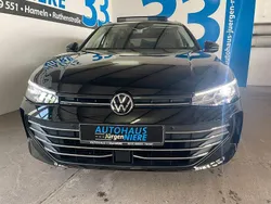 Schwarz Neu 2025 VW Passat Kombi | 46.680 € (Guter Preis)