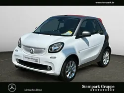 Weiß Gebraucht 2017 Smart ForTwo Cabrio Passion Cabrio | 18.980 € (Teuer)