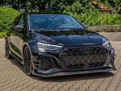 Schwarz Gebraucht 2023 Audi RS3 Kleinwagen | 66.860 €