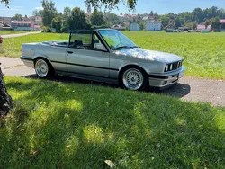 Silber Gebraucht 2014 BMW 325 Cabriolet Cabrio | 15.500 €