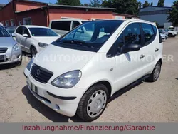 Weiß Gebraucht 2000 Mercedes A160 Classic Van / Kleinbus | 1.999 € (Fairer Preis)