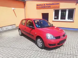 Hellrot Gebraucht 2007 Renault Clio II Campus Kleinwagen | 2.500 € (Fairer Preis)