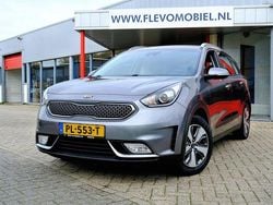 Grau Gebraucht 2017 Kia Niro SUV | 12.950 € (Fairer Preis)