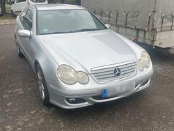 Silber Gebraucht 2005 Mercedes C230 Coupé | 2.950 € (Fairer Preis)