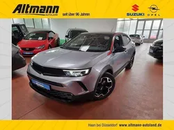 Kontrast grau/quarz silber (metallic) Gebraucht 2021 Opel Mokka GS Line SUV | 16.440 € (Fairer Preis)