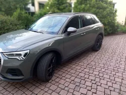 Grau Gebraucht 2023 Audi Q3 SUV | 30.950 € (Guter Preis)