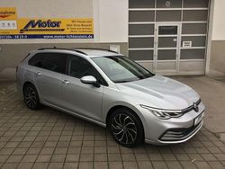 Silber Gebraucht 2022 VW Golf VIII Life Kombi | 18.930 € (Fairer Preis)