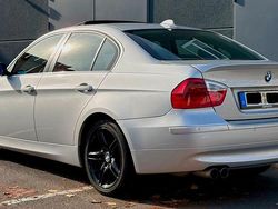 Silber Gebraucht 2006 BMW 330 Limousine | 8.490 € (Fairer Preis)
