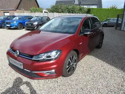 Rot Gebraucht 2019 VW Golf VII IQ Drive Limousine | 17.950 € (Guter Preis)