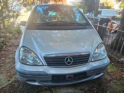 Silber Gebraucht 2002 Mercedes A160 Limousine | 200 €