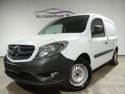 Weiß Gebraucht 2013 Mercedes Citan 108 Van / Kleinbus | 6.999 € (Fairer Preis)