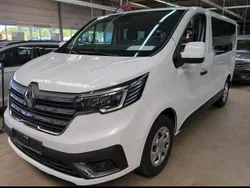 Weiß Gebraucht 2022 Renault Trafic Life Van | 32.990 € (Etwas zu teuer)