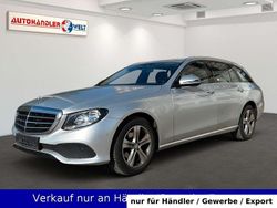 Silber Gebraucht 2017 Mercedes E220 Kombi | 14.999 €