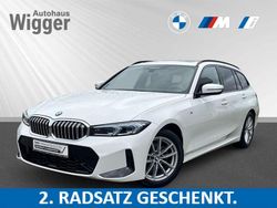 Alpinweiss iii Gebraucht 2024 BMW 320 M Sport Kombi | 39.900 € (Fairer Preis)