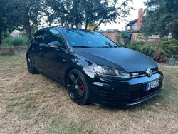 Schwarz Gebraucht 2014 VW Golf VII GTD Limousine | 14.899 €